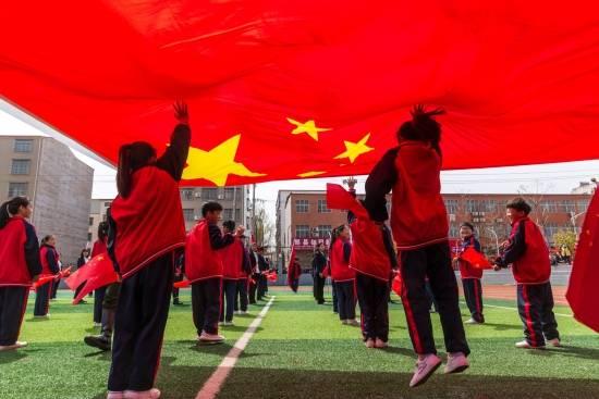 《黑金》与另一场大战:规则与权力,如何提高可读性与吸引性?